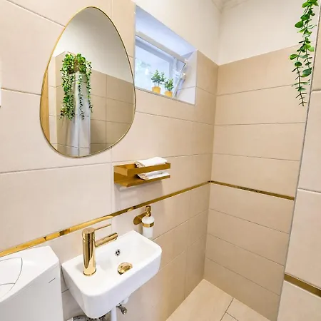 Minilux Vendeghaz Sostohegy Apartmán *