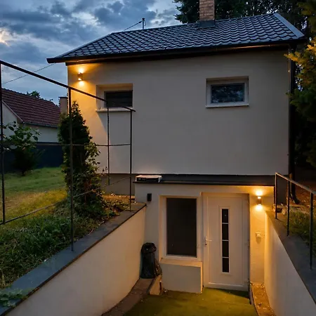 Minilux Vendeghaz Sostohegy Apartmán *